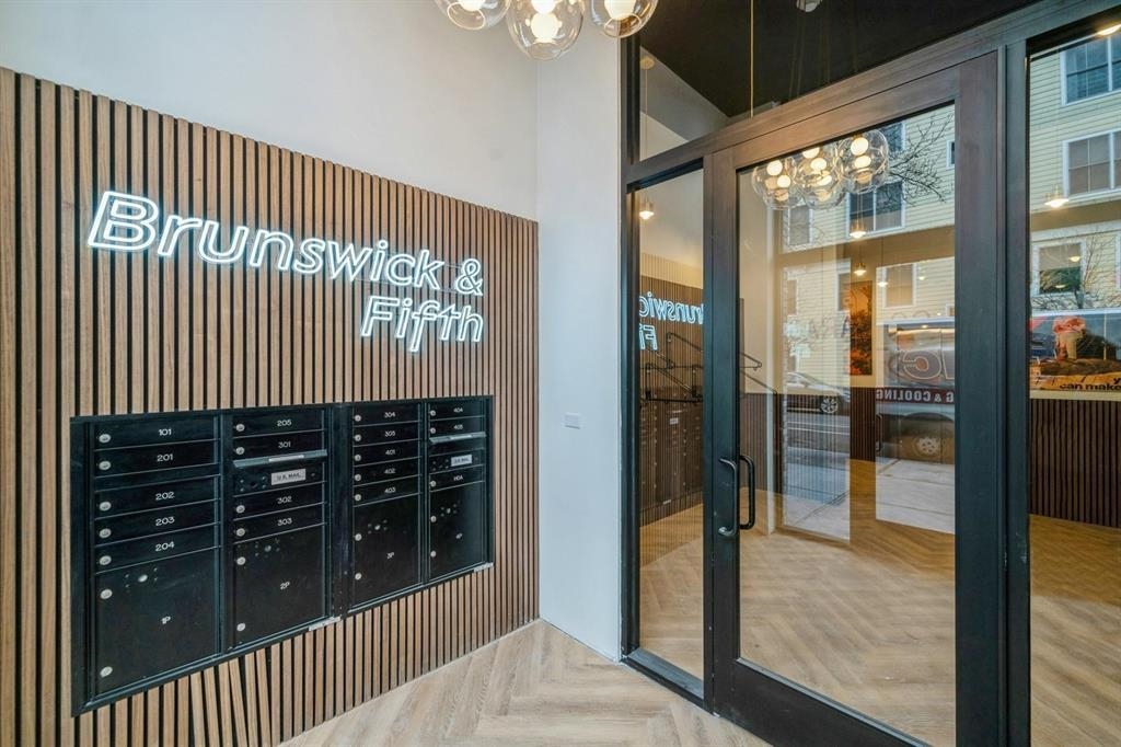 160 BRUNSWICK ST Unit: 403