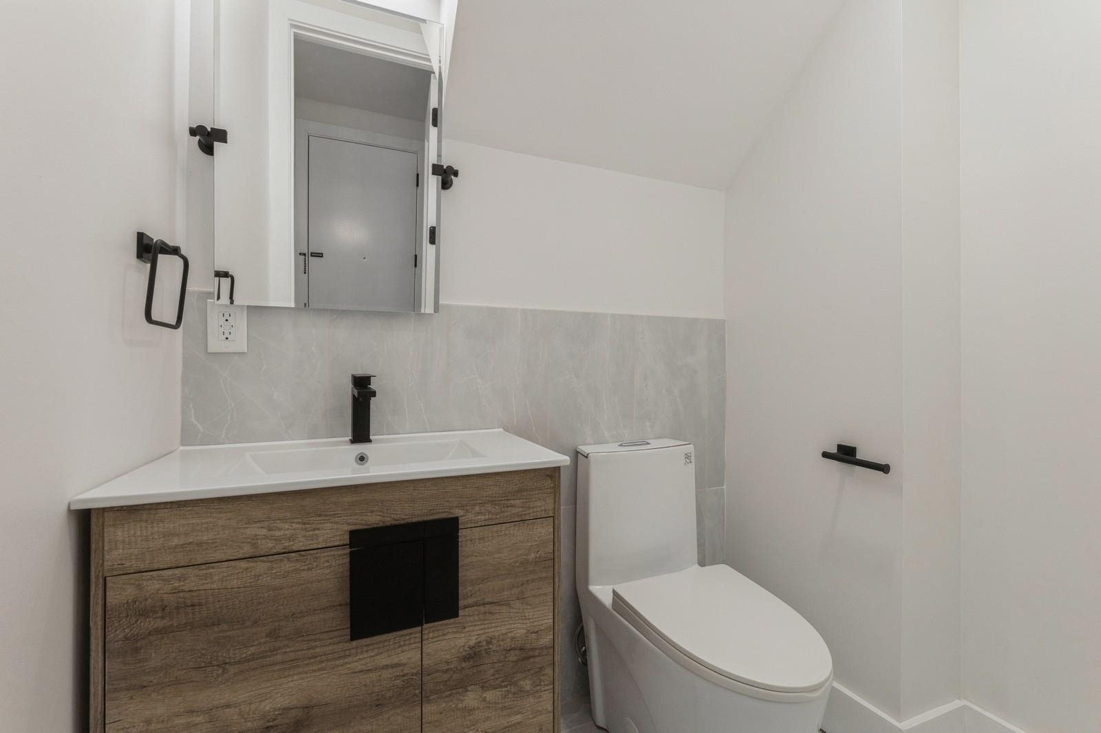 259 LIBERTY AVE Unit: 1