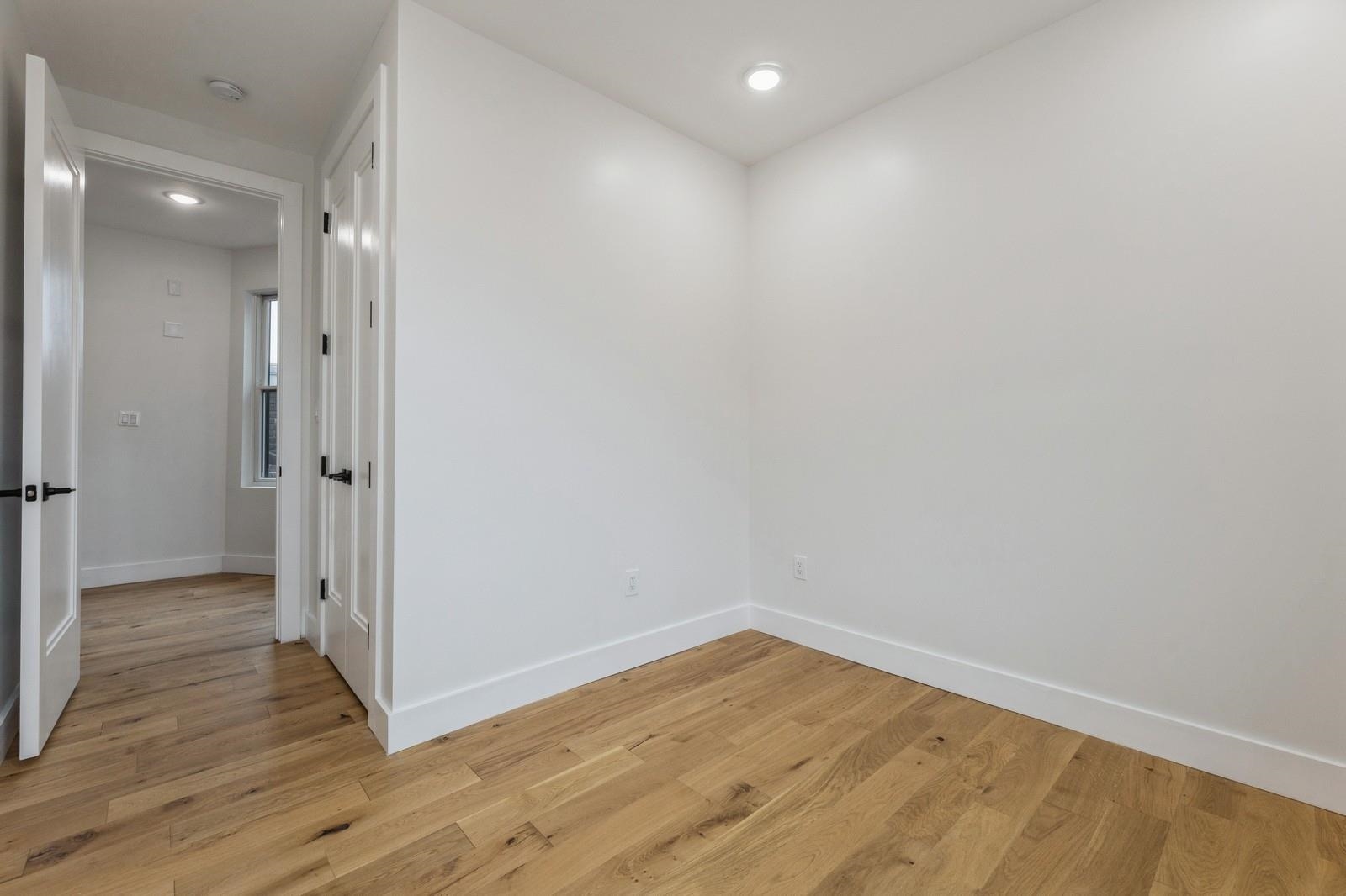 259 LIBERTY AVE Unit: 1