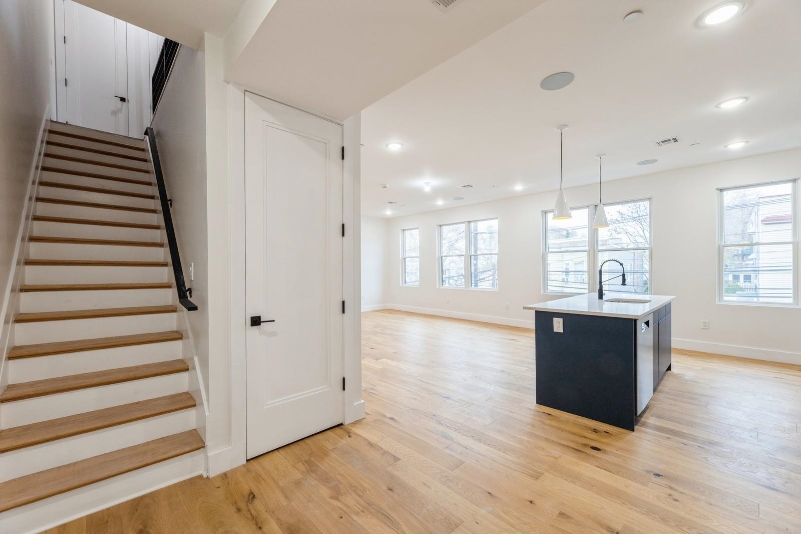 259 LIBERTY AVE Unit: 3