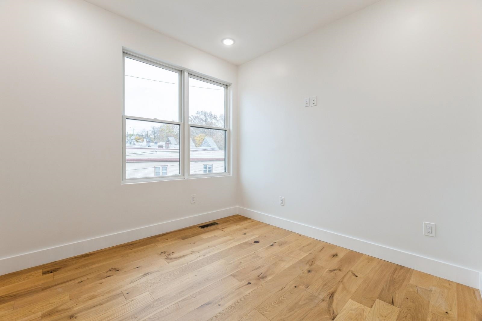259 LIBERTY AVE Unit: 3
