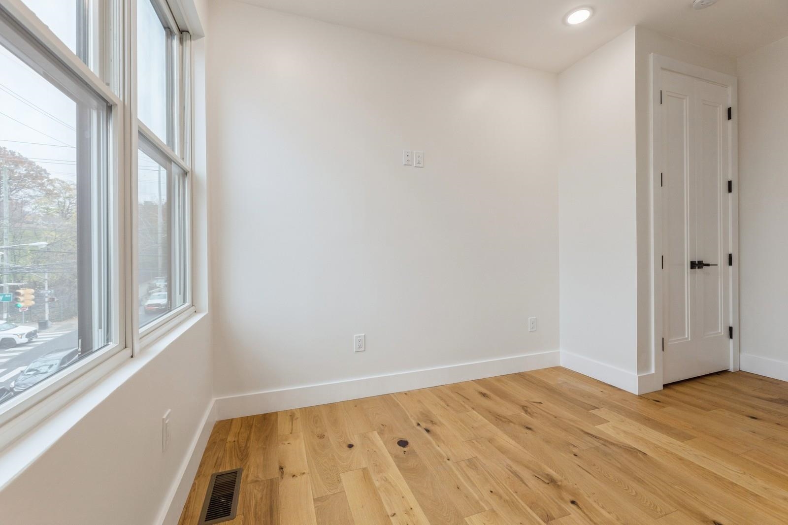 259 LIBERTY AVE Unit: 3