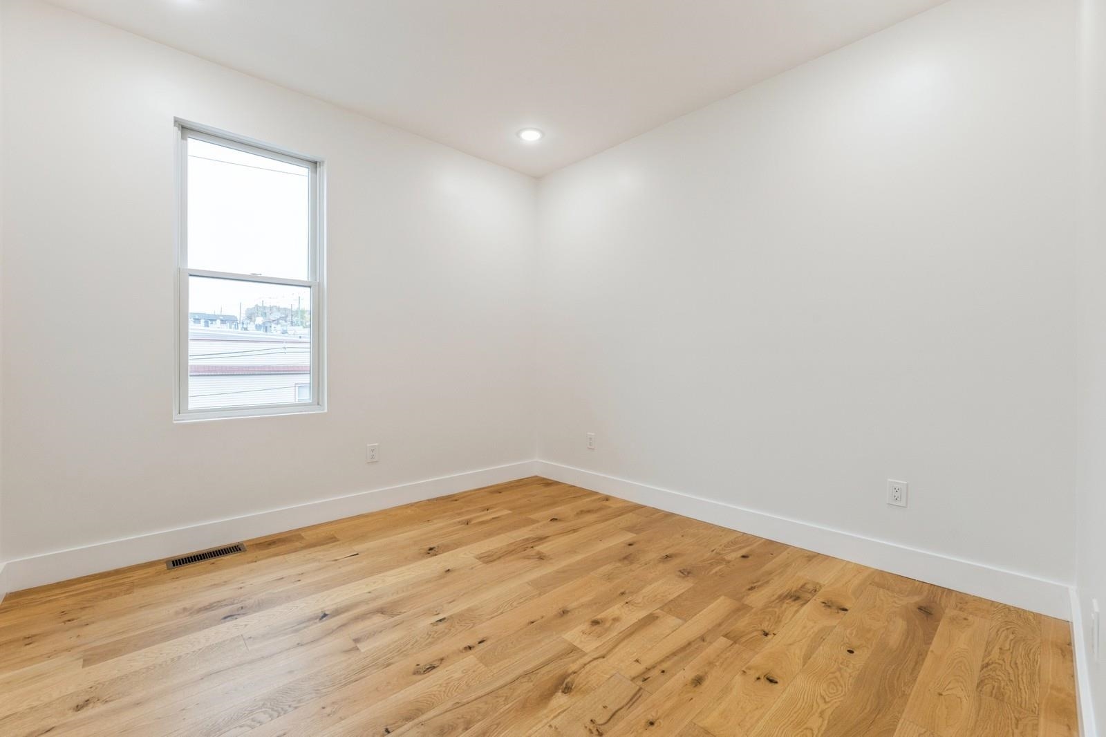 259 LIBERTY AVE Unit: 3