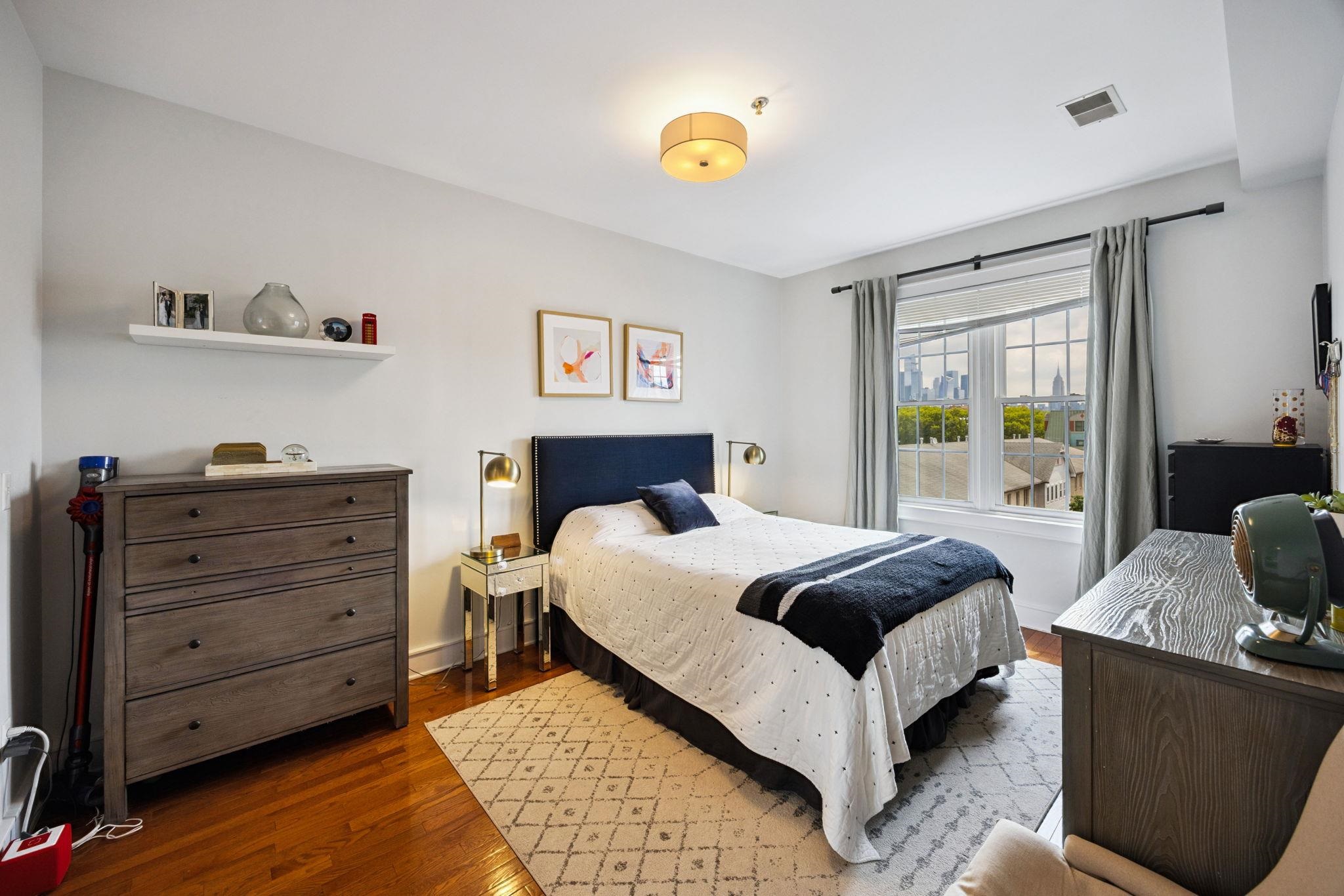 904 JEFFERSON ST Unit: 6G