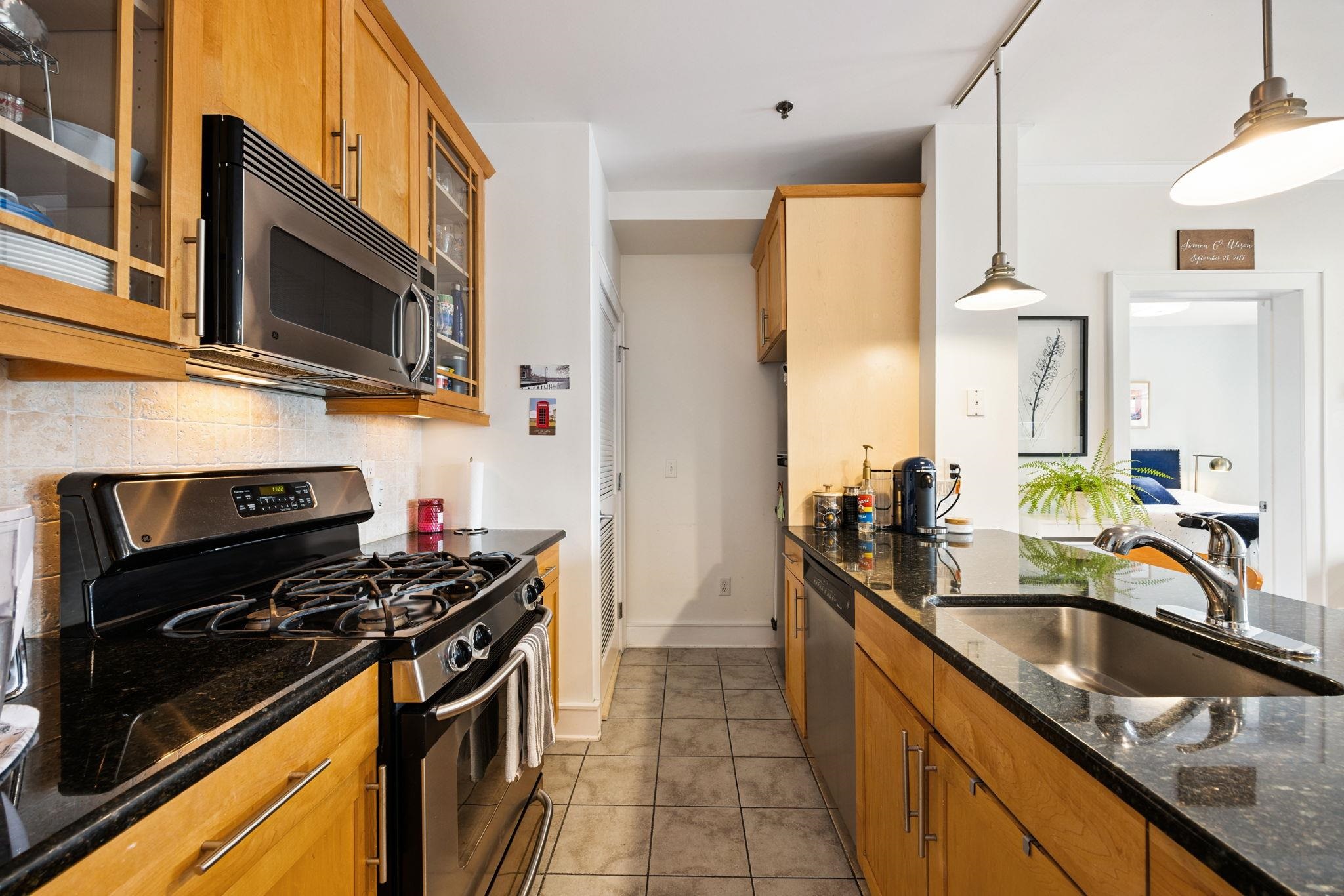 904 JEFFERSON ST Unit: 6G