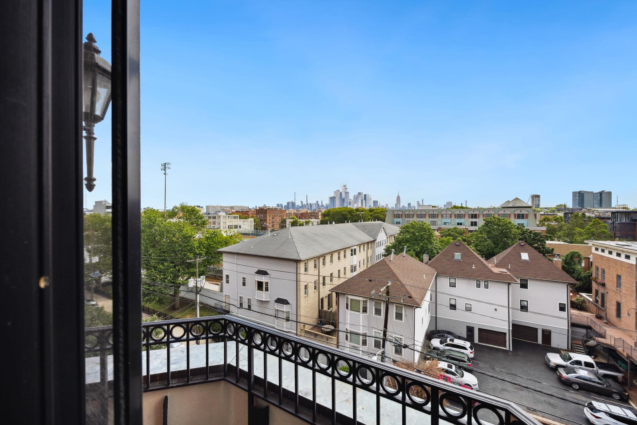 904 JEFFERSON ST Unit: 6G
