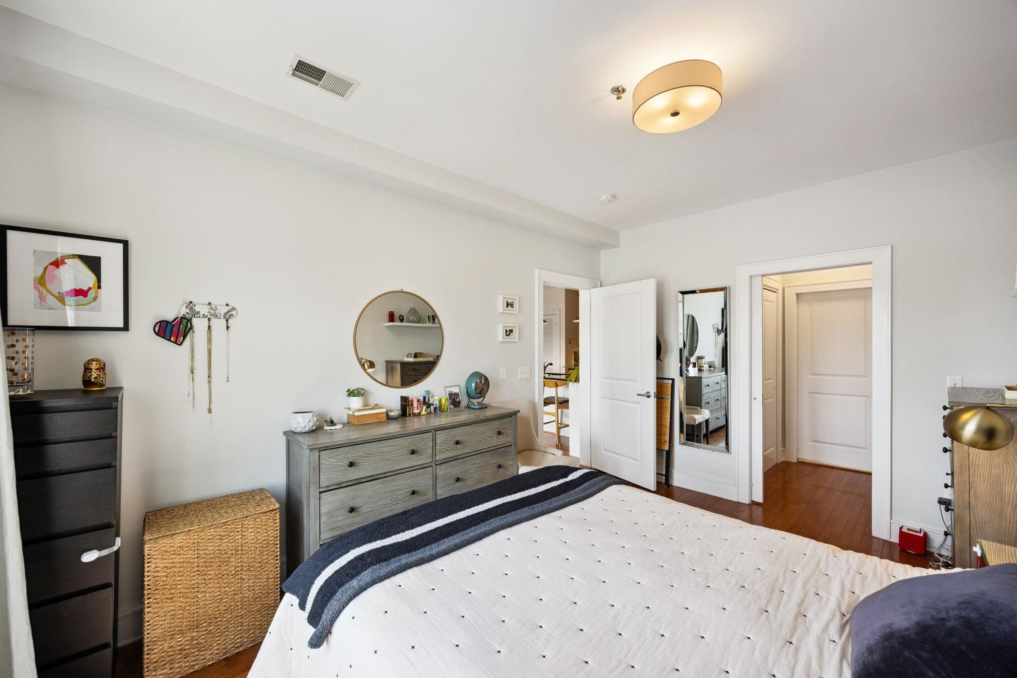 904 JEFFERSON ST Unit: 6G