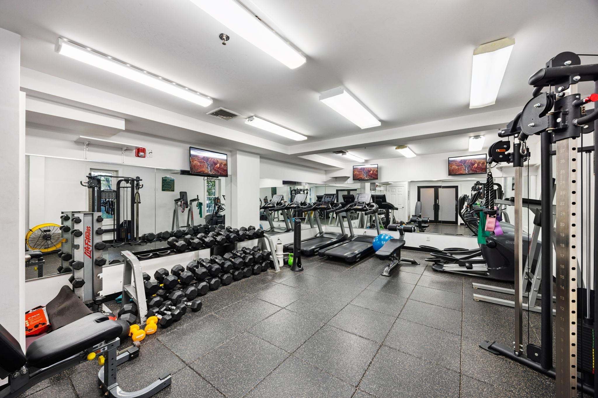 904 JEFFERSON ST Unit: 6G