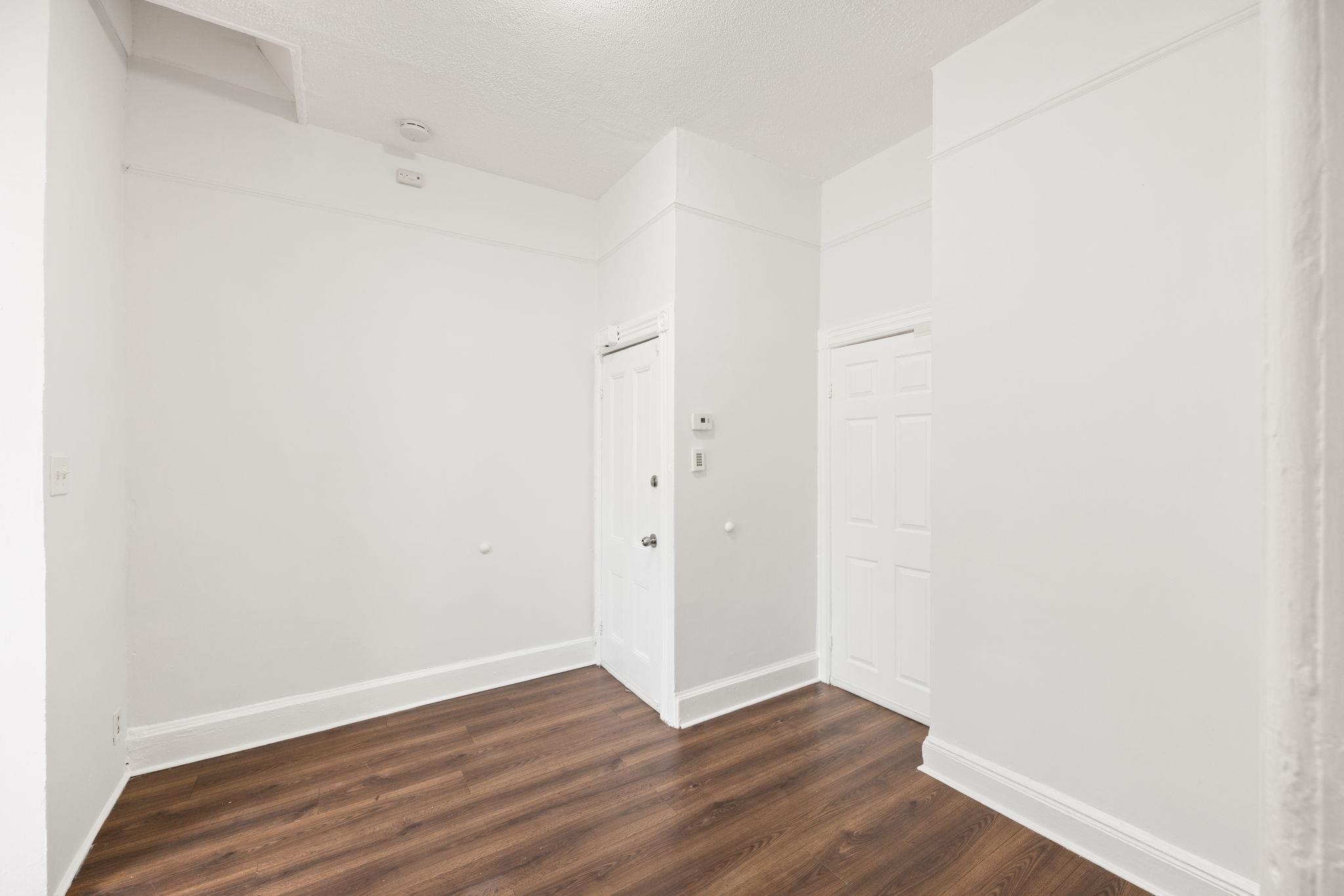 42 CLERK ST