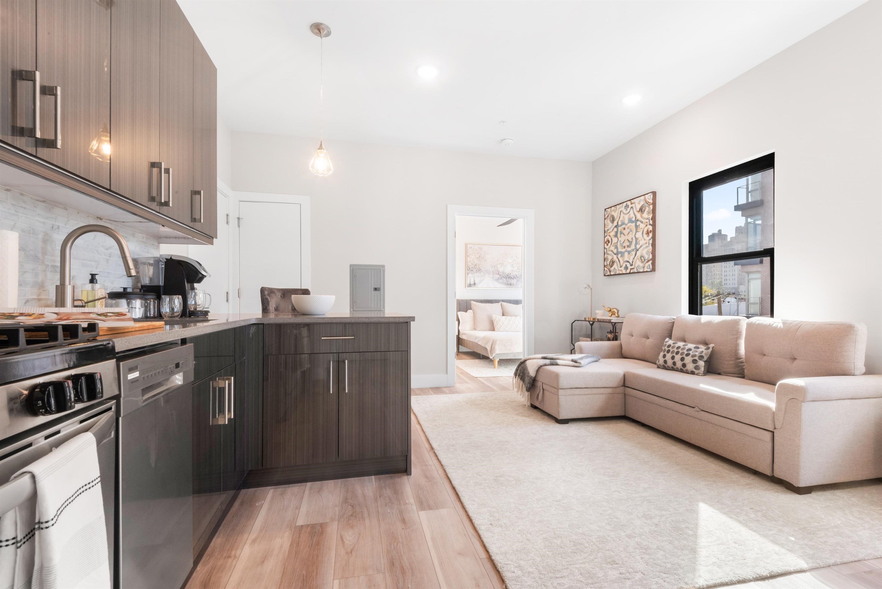 89 JORDAN AVE Unit: 404