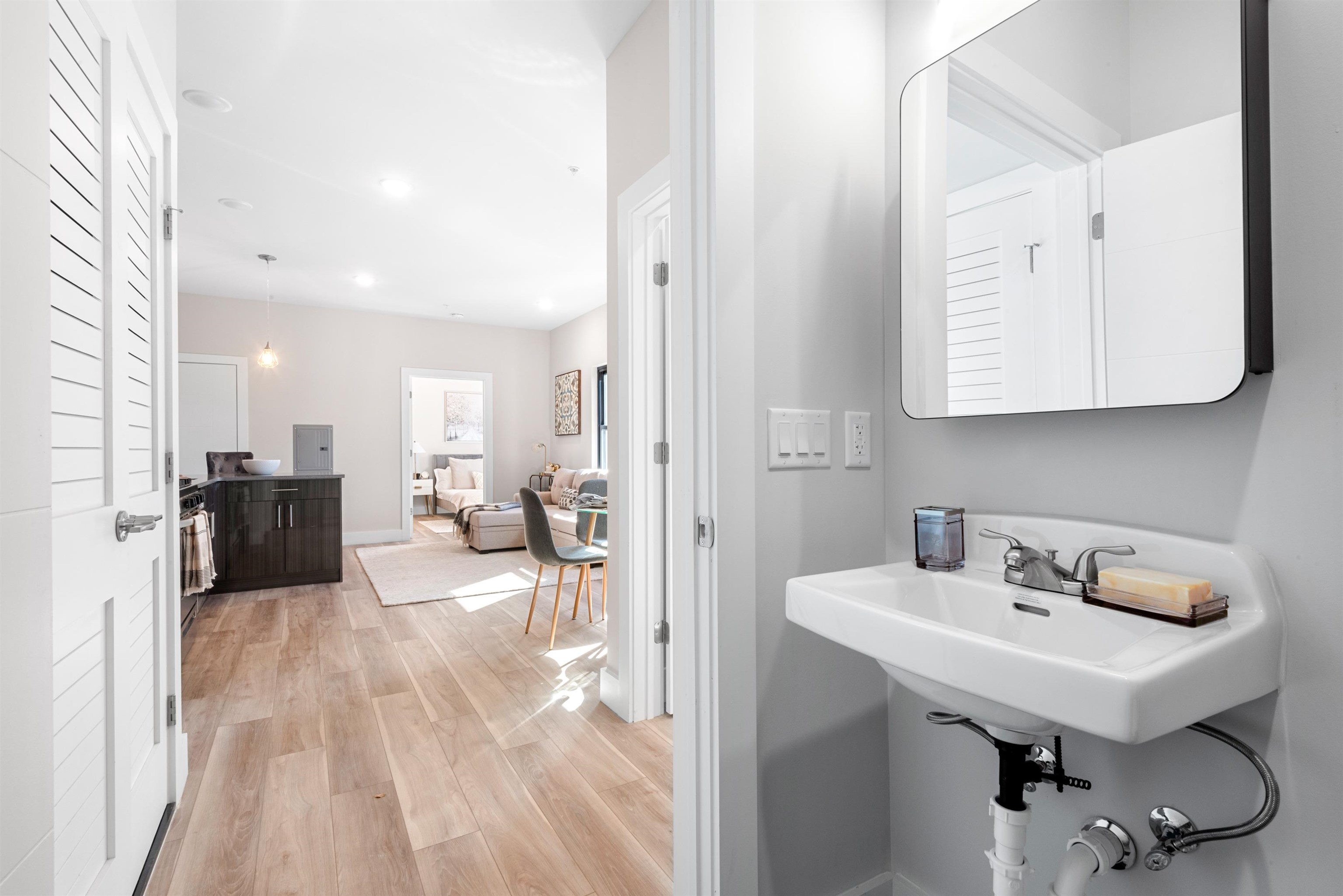 89 JORDAN AVE Unit: 404