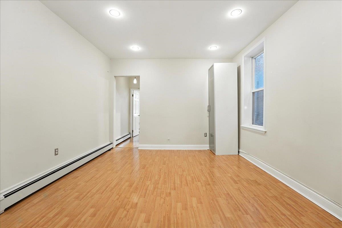 723 WILLOW AVE Unit: 3R