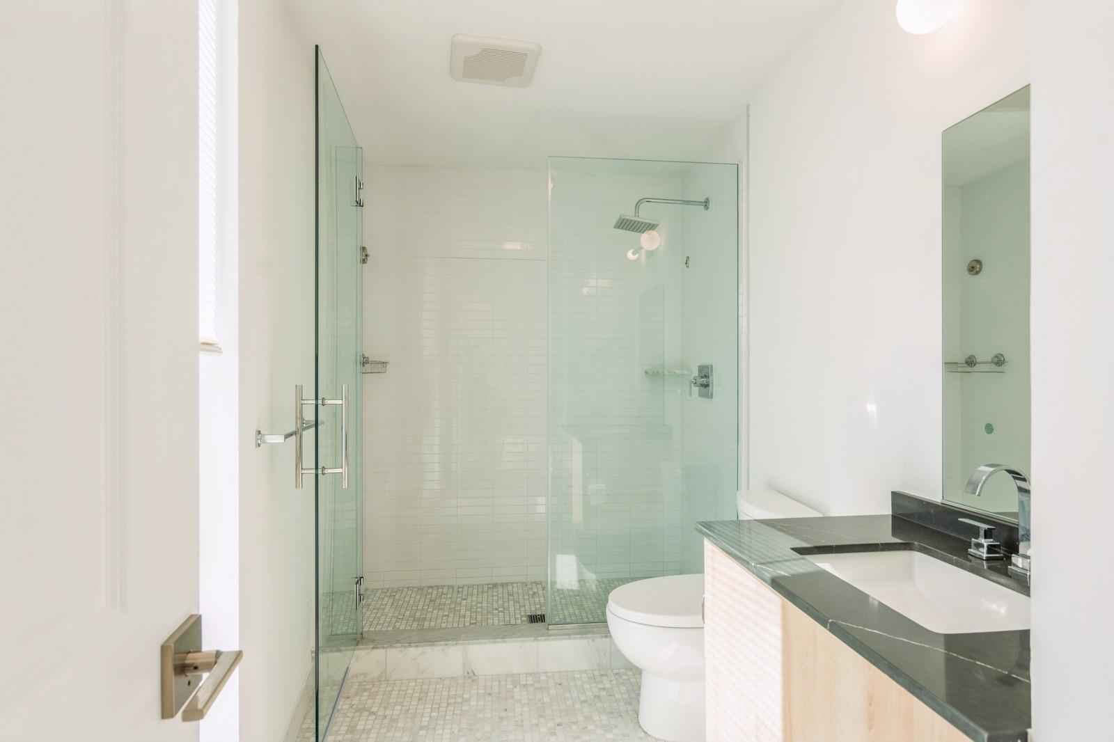 348 BALDWIN AVE Unit: 209