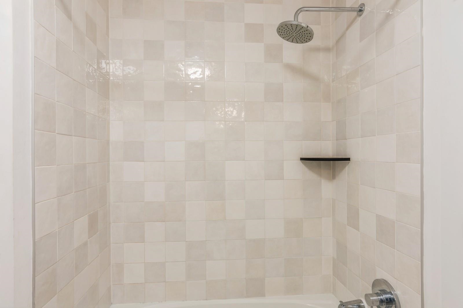 348 BALDWIN AVE Unit: 209