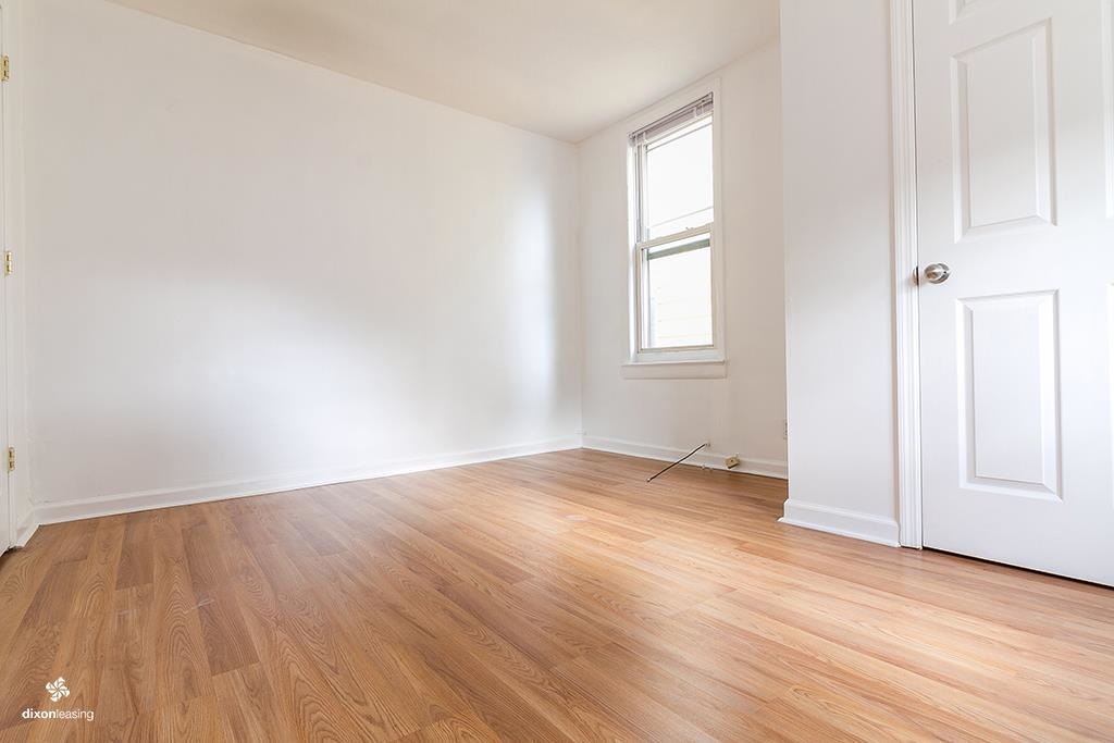 123 CUSTER AVE