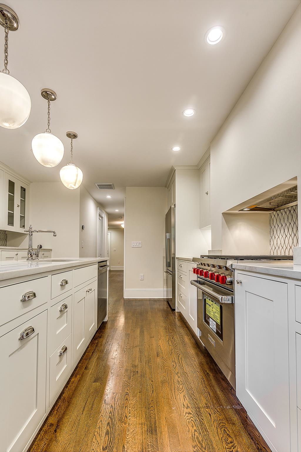 5 HAMPTON CT TERRACE