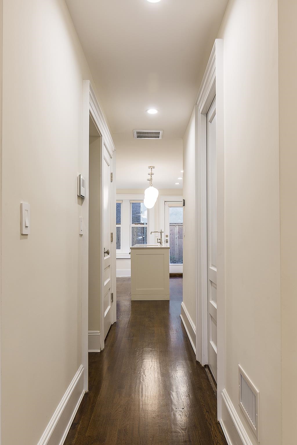 5 HAMPTON CT TERRACE