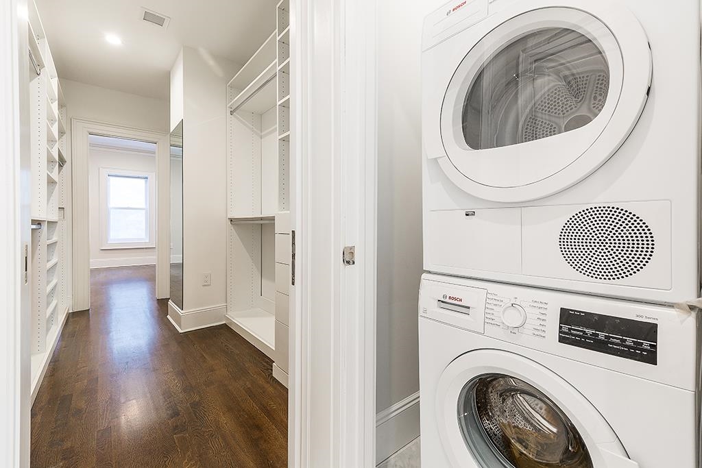 5 HAMPTON CT TERRACE