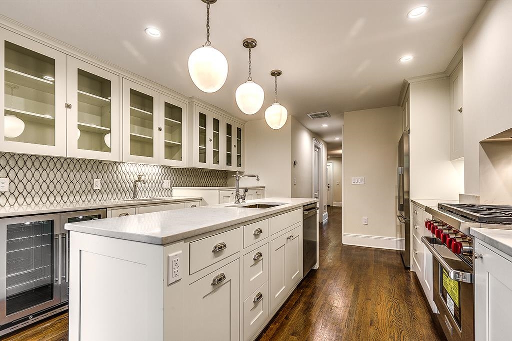 5 HAMPTON CT TERRACE