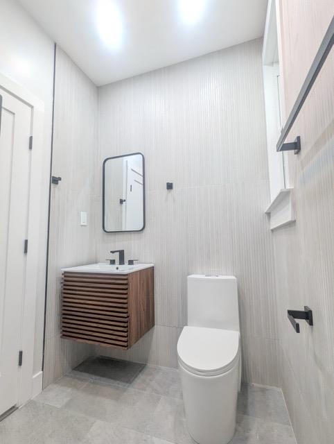 368 PALISADE AVE Unit: 2R