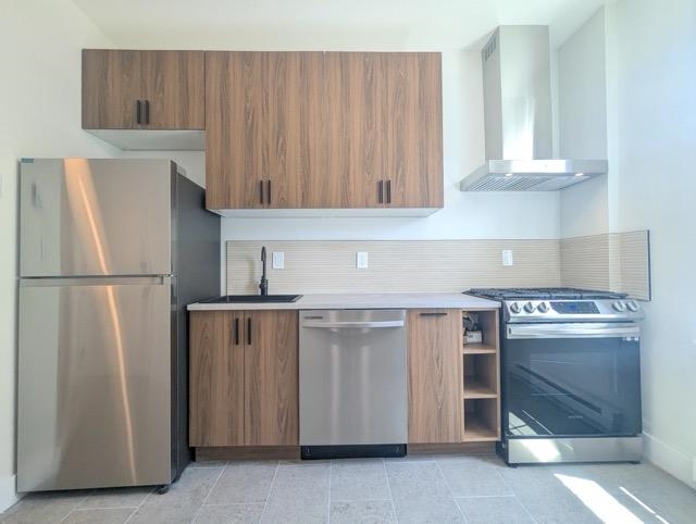 368 PALISADE AVE Unit: 2R