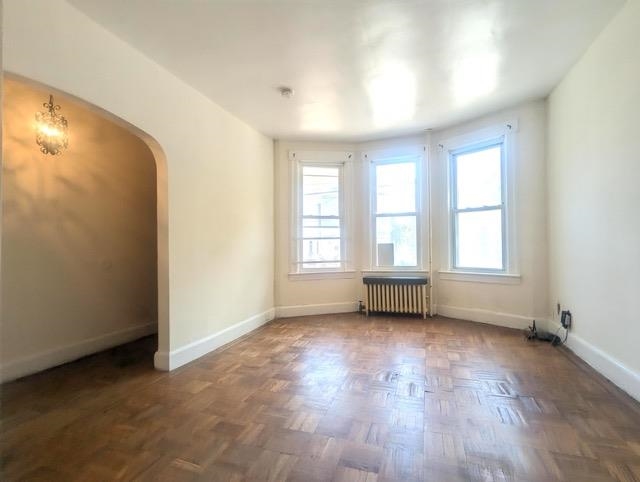 157 GLENWOOD AVE Unit: 1