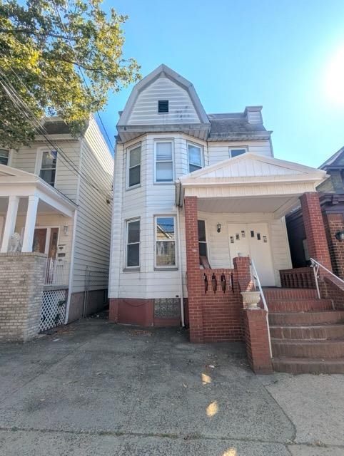 157 GLENWOOD AVE Unit: 1