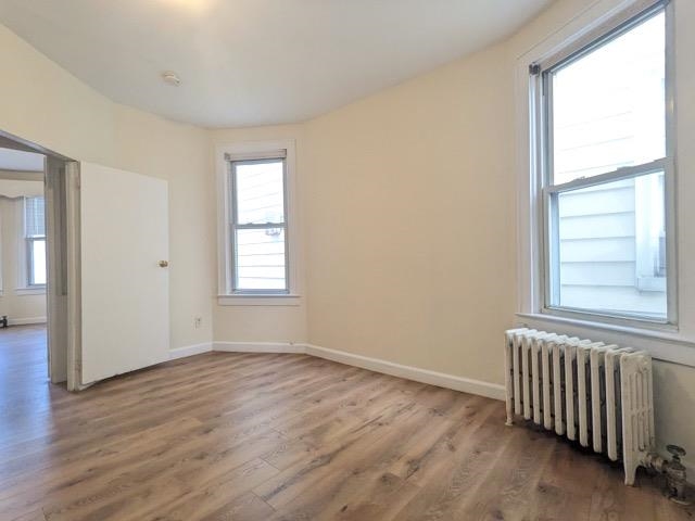 157 GLENWOOD AVE Unit: 2