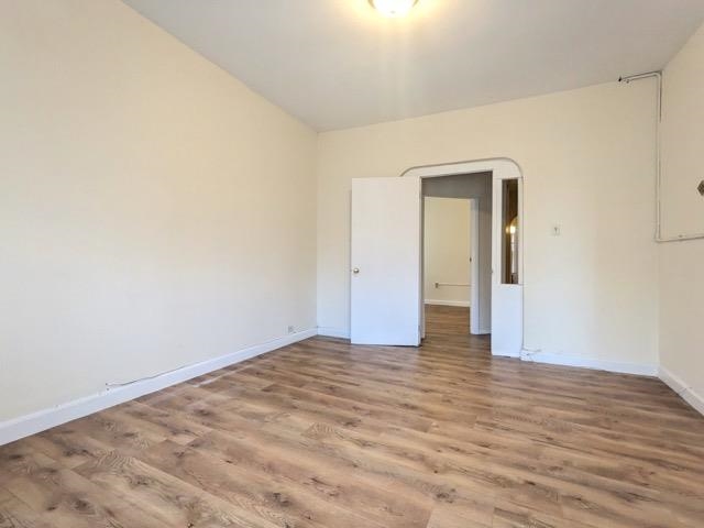 157 GLENWOOD AVE Unit: 2