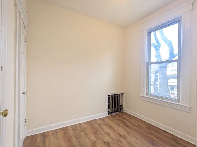 157 GLENWOOD AVE Unit: 2