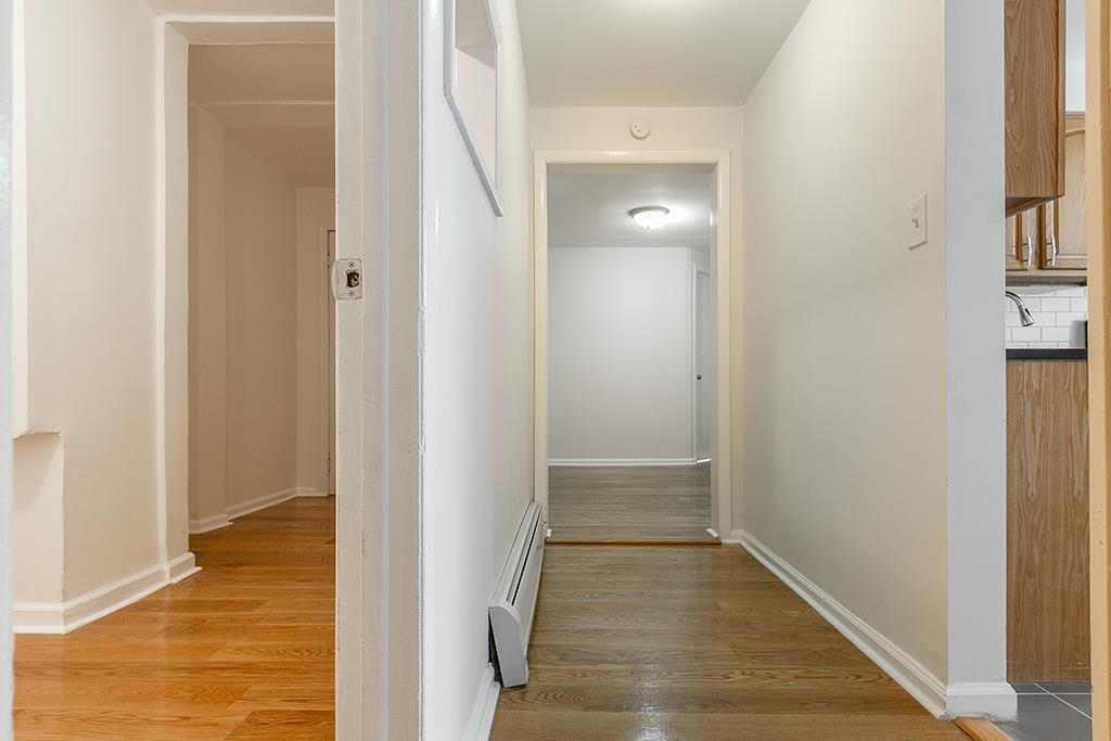 16 WELDON ST