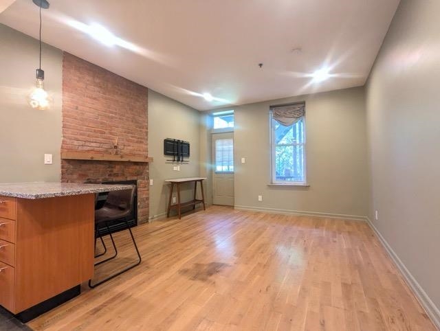 128 BRIGHT ST Unit: 1A