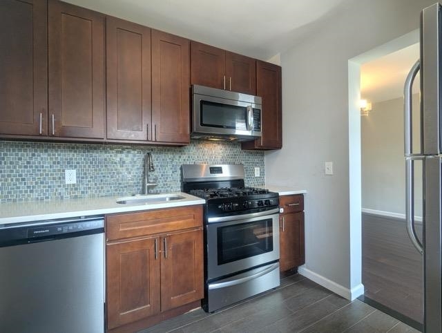 133 PROSPECT ST Unit: 2R