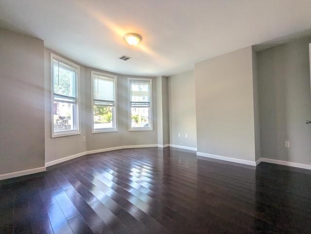 133 PROSPECT ST Unit: 2R