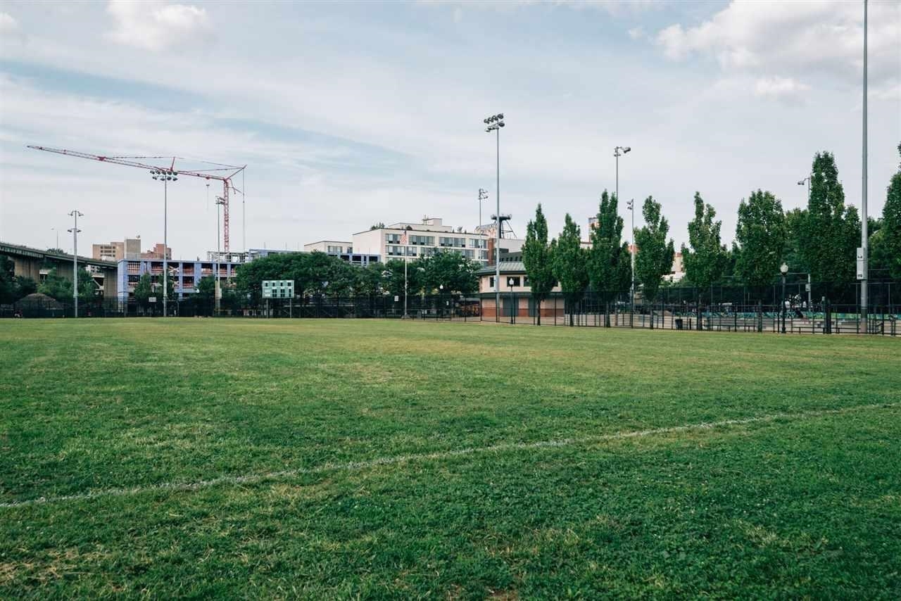 202 MERSELES ST Unit: 504