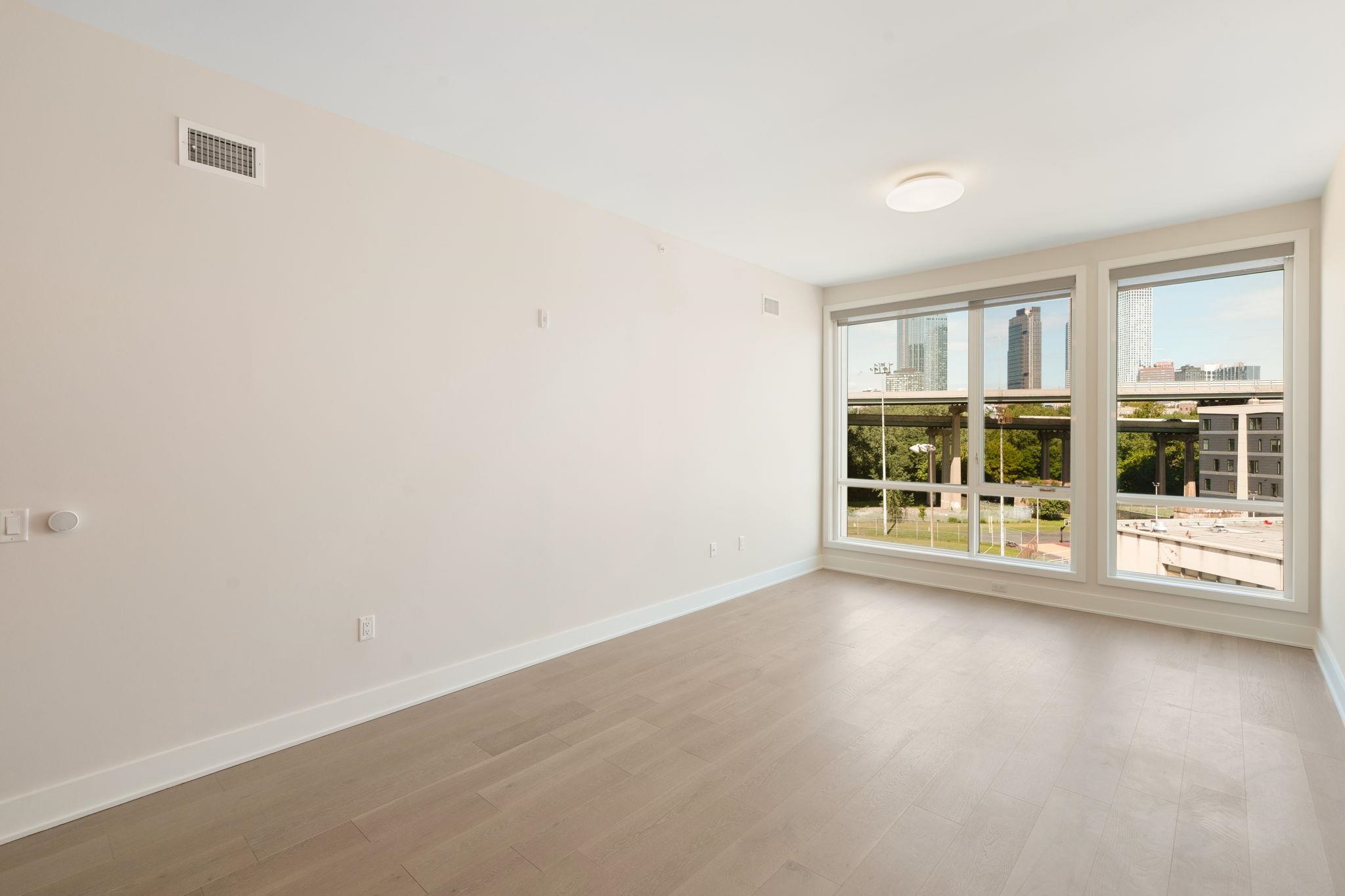 202 MERSELES ST Unit: 504