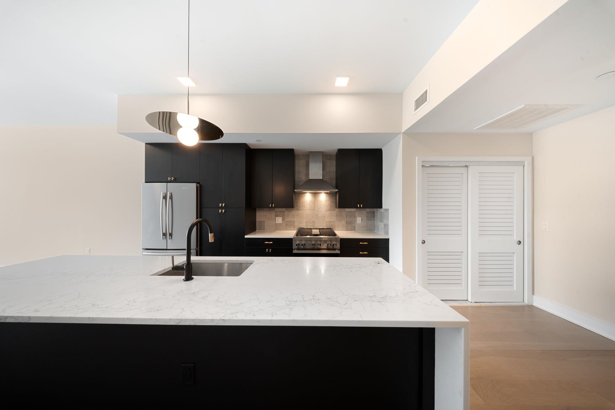 202 MERSELES ST Unit: 504