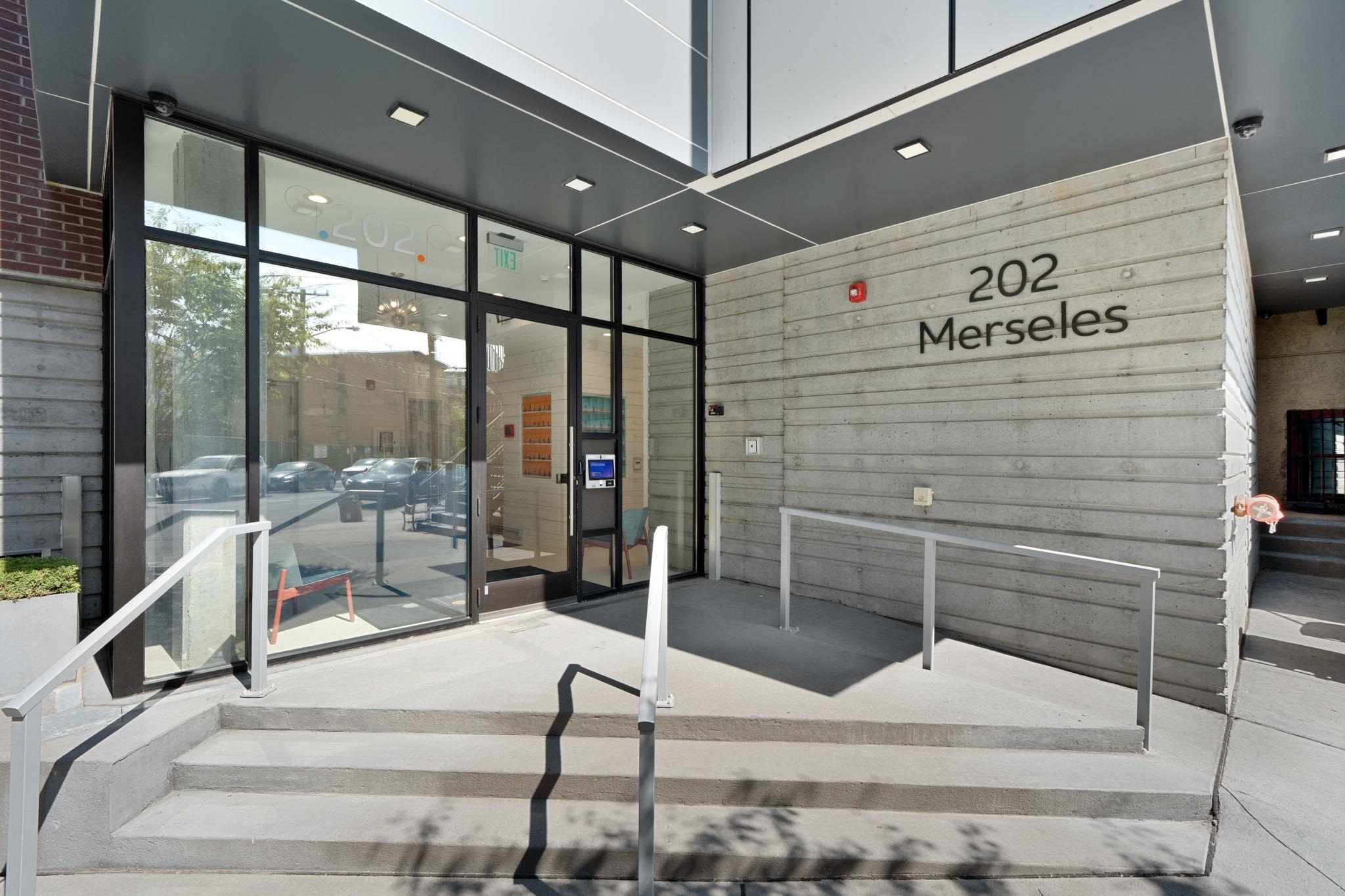 202 MERSELES ST Unit: 504