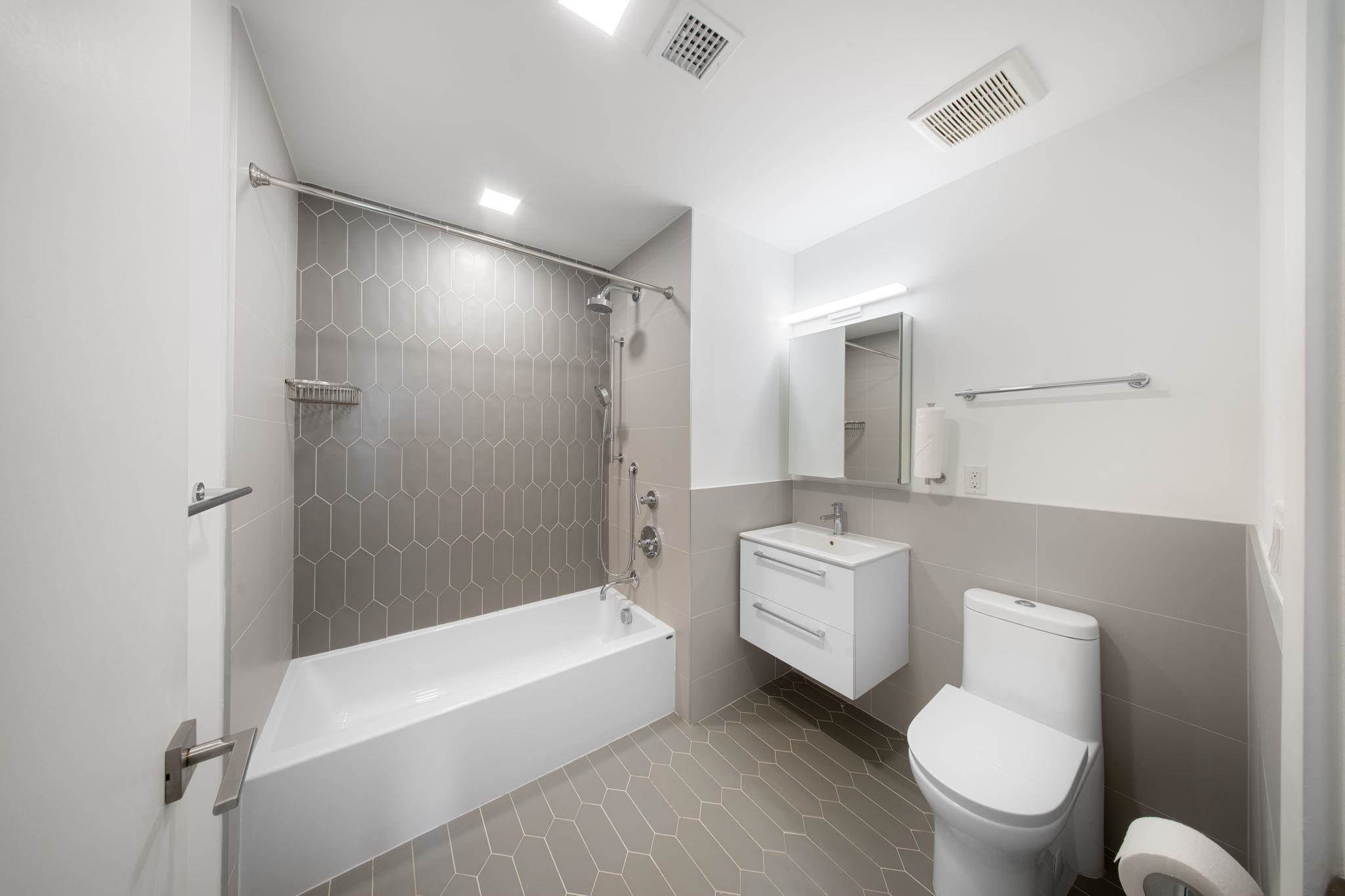 202 MERSELES ST Unit: 504