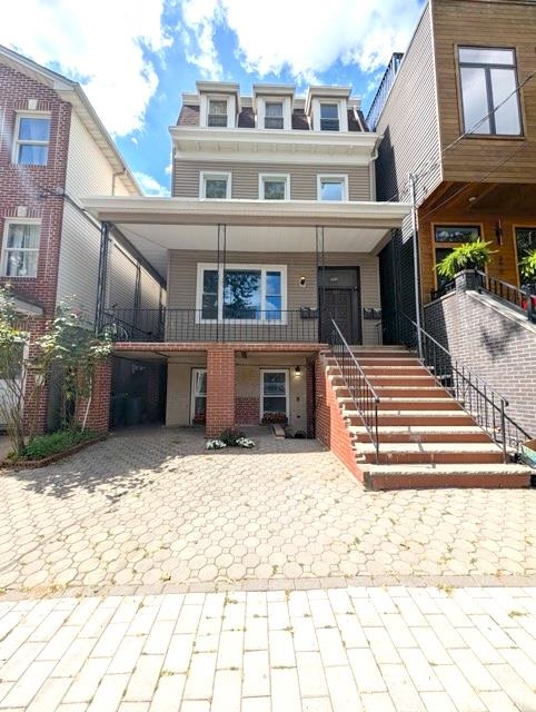 377 OGDEN AVE Unit: 3