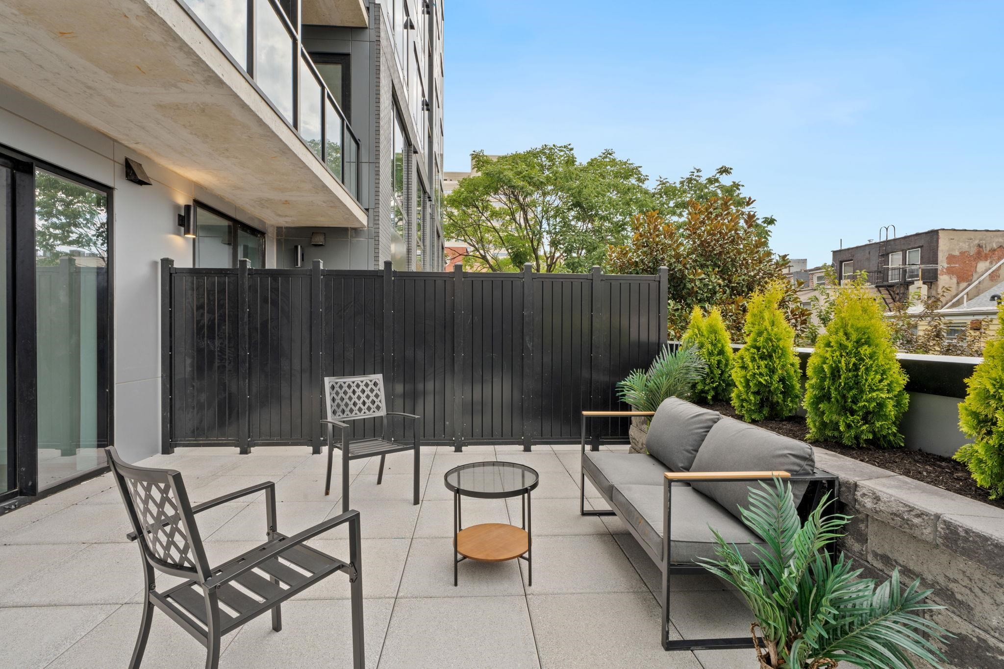 139 CHRISTOPHER COLUMBUS DR Unit: 209