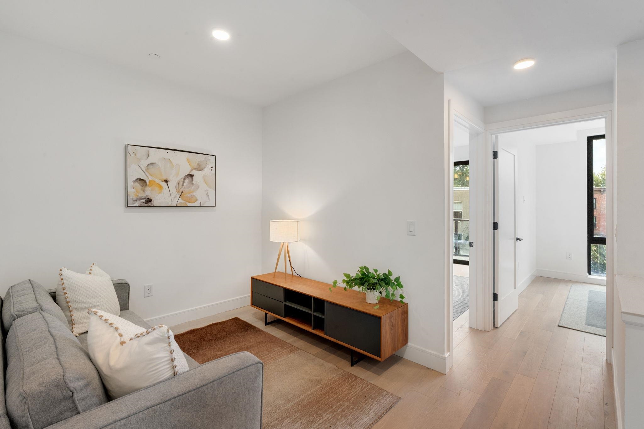 139 CHRISTOPHER COLUMBUS DR Unit: 601