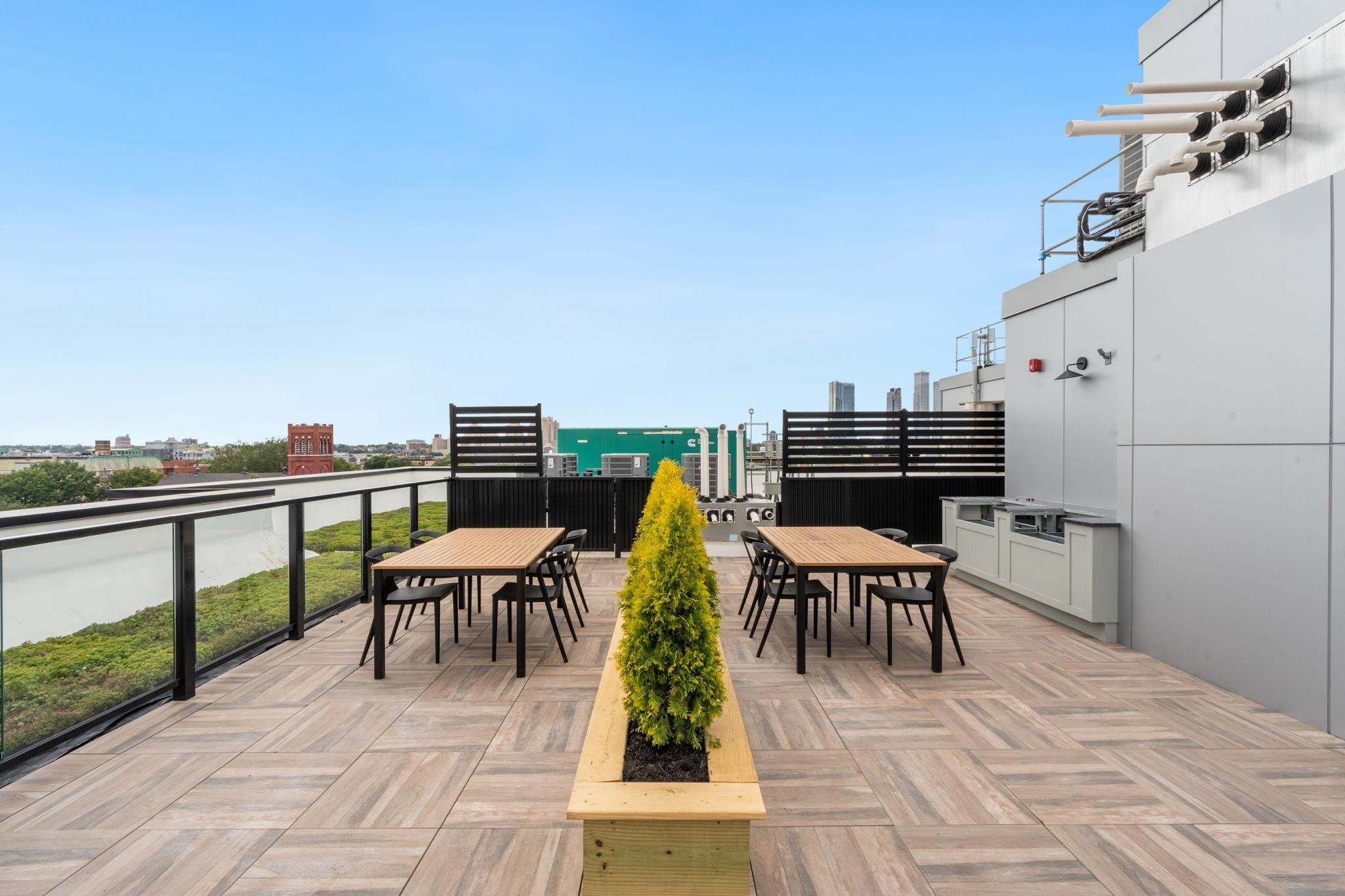 139 CHRISTOPHER COLUMBUS DR Unit: 601