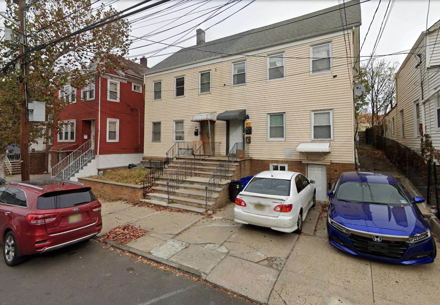 84 MCADOO AVE
