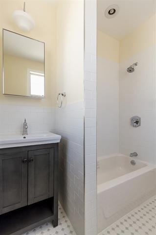 148 SOUTH ST Unit: 2