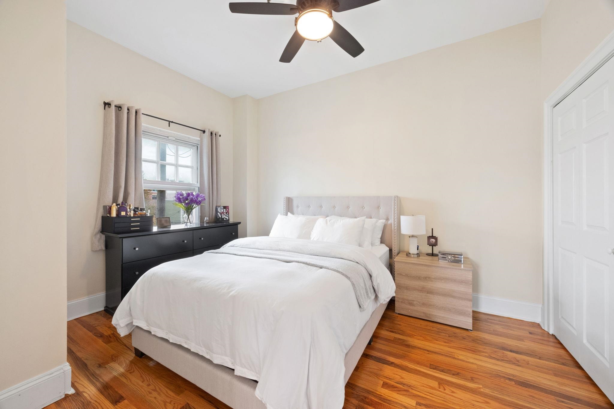 227 CHRISTOPHER COLUMBUS DR Unit: 307B