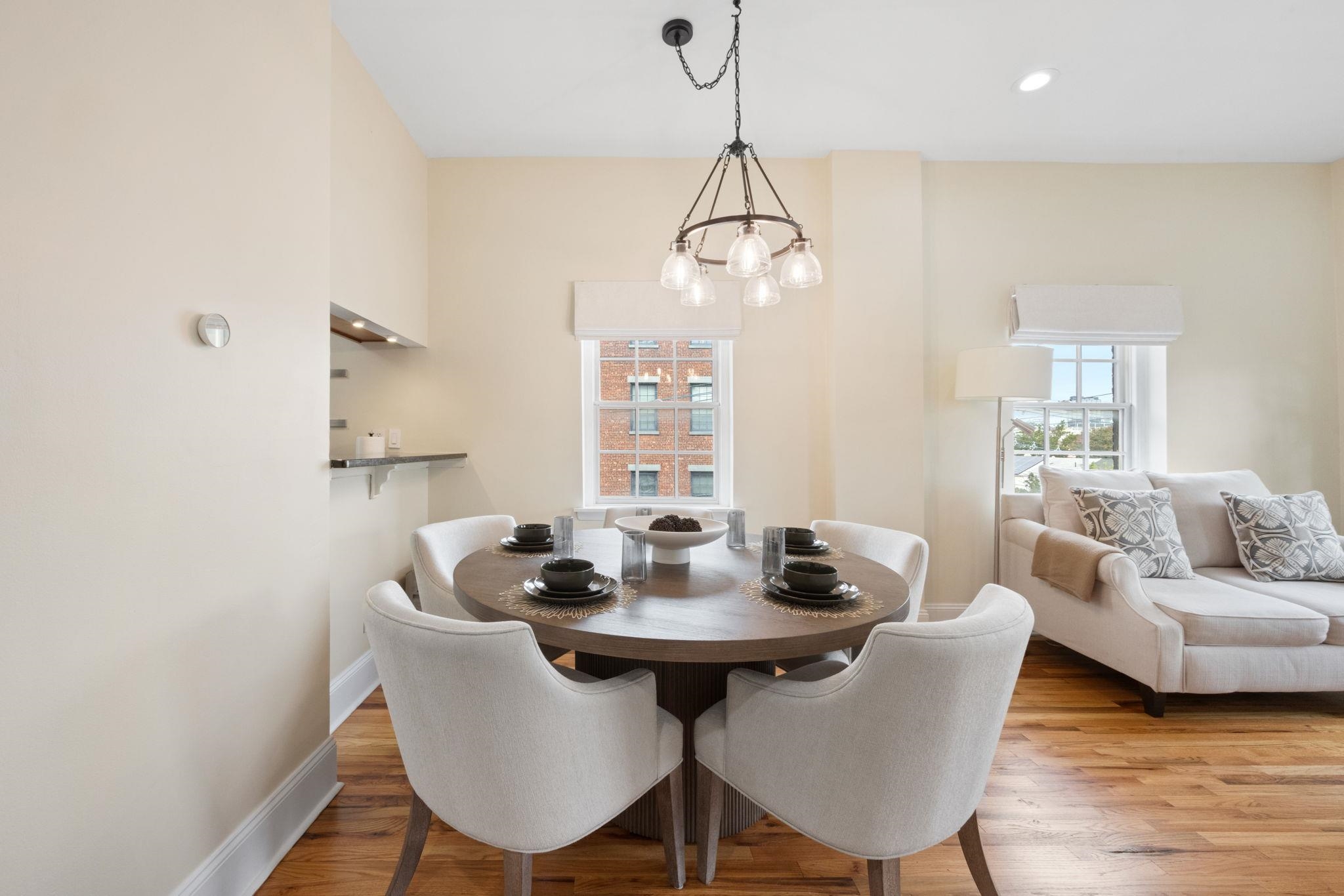 227 CHRISTOPHER COLUMBUS DR Unit: 307B