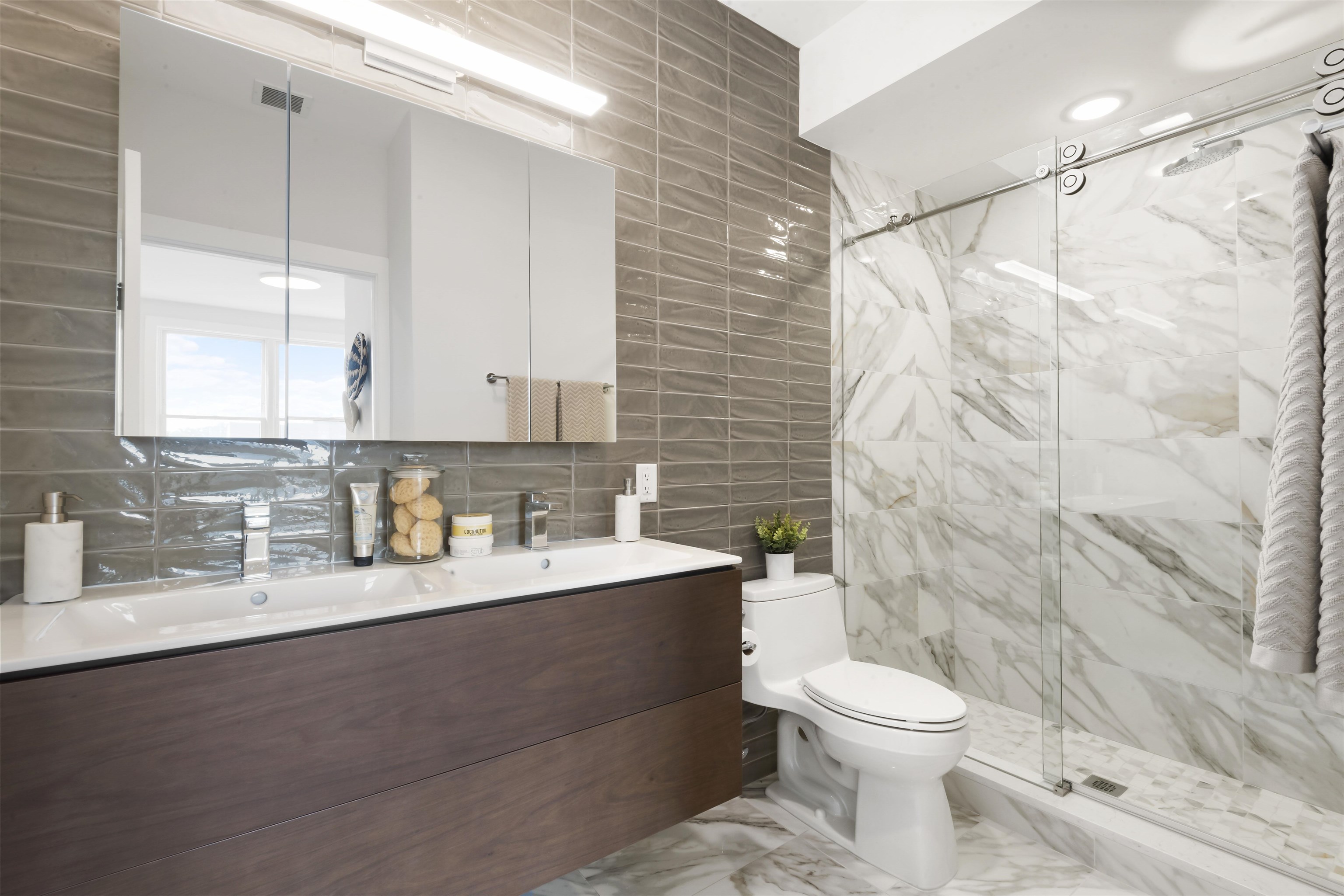 620 PALISADE AVE Unit: 303