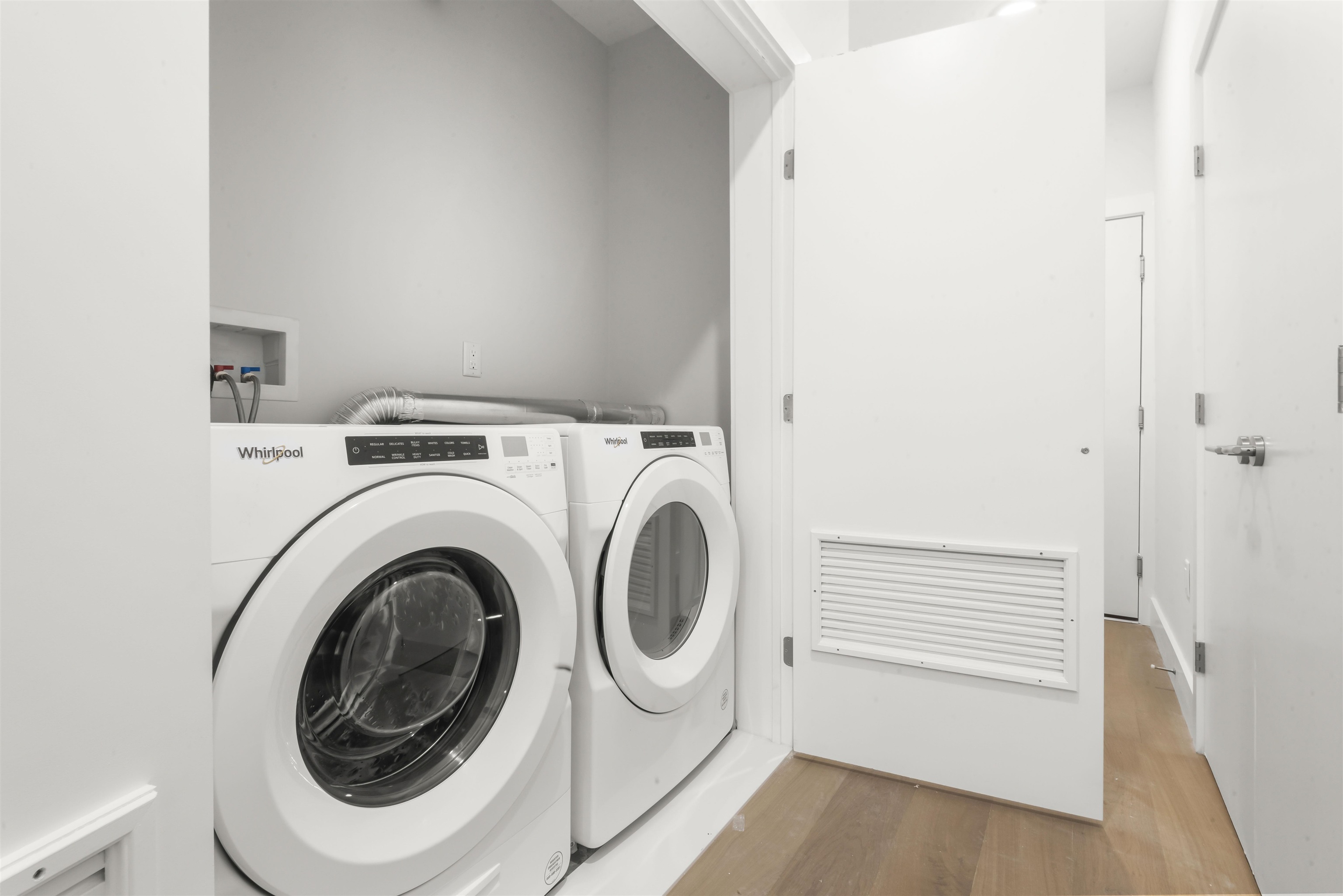 620 PALISADE AVE Unit: 303