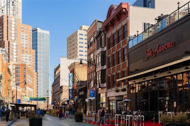 375 5TH ST Unit: 102